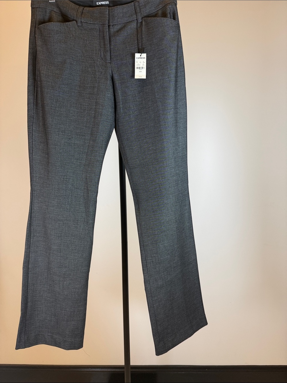 Express Editor Barely Bootcut Low Rise - Picture 6 of 10
